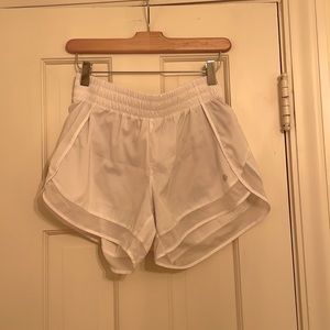 Athleta Mesh Racer Run Short 4”